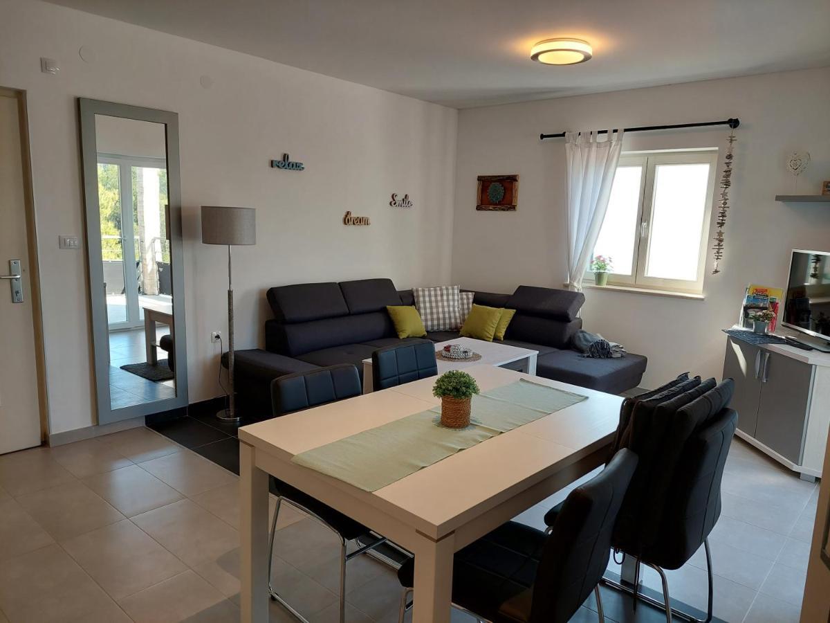 Gavza Sky View Apartment Cres Eksteriør billede