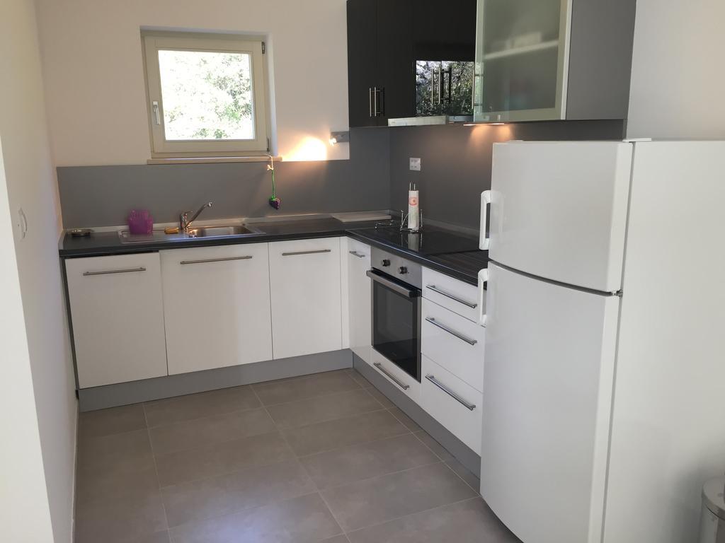Gavza Sky View Apartment Cres Eksteriør billede